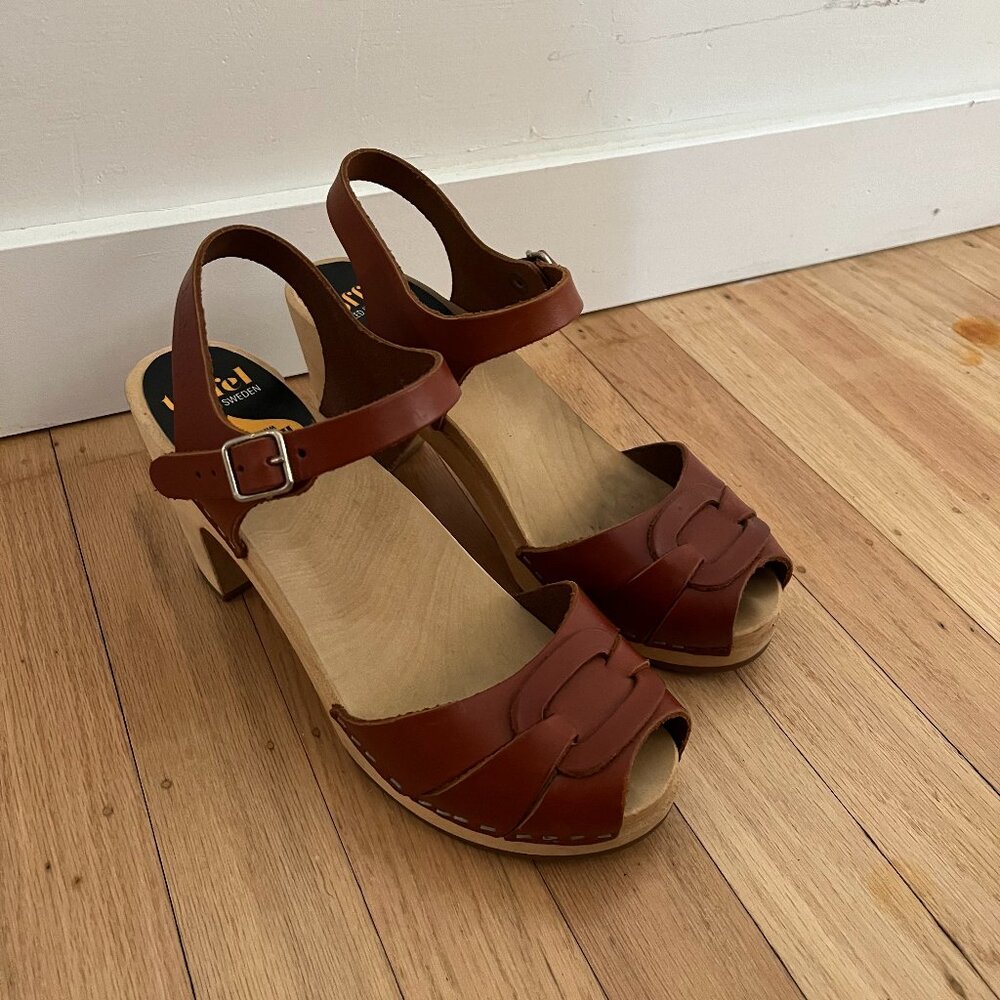 Swedish Hasbeens Peep Toe High‎ Clog Size 37